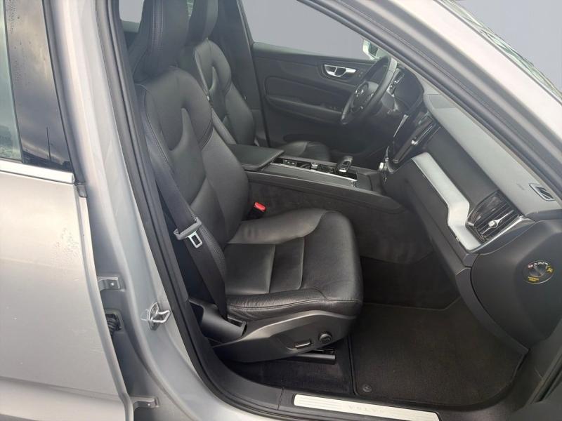 Image VOLVO XC60 B4 AdBlue 197ch Momentum Business Geartronic