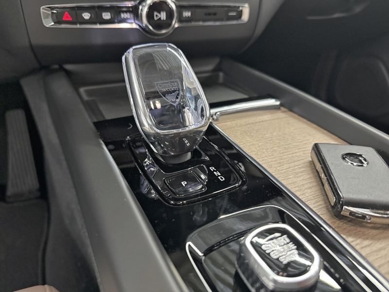 Image VOLVO XC60 T6 Hybride Rechargeable 350ch Plus Style Dark Geartronic 8 AWD