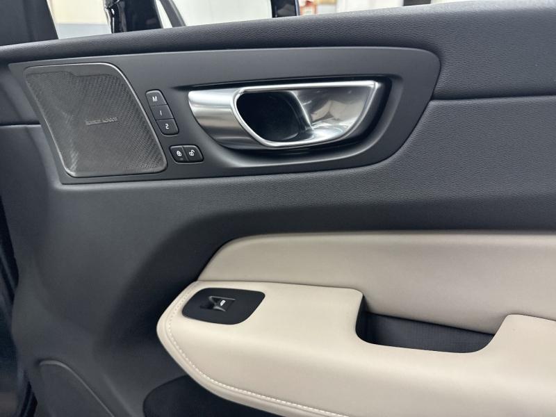 Image VOLVO XC60 T6 Hybride Rechargeable 350ch Plus Style Dark Geartronic 8 AWD