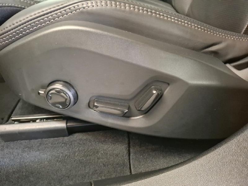 Image VOLVO XC60 T6 Hybride Rechargeable 350ch Ultra Style Dark Geartronic 8 AWD