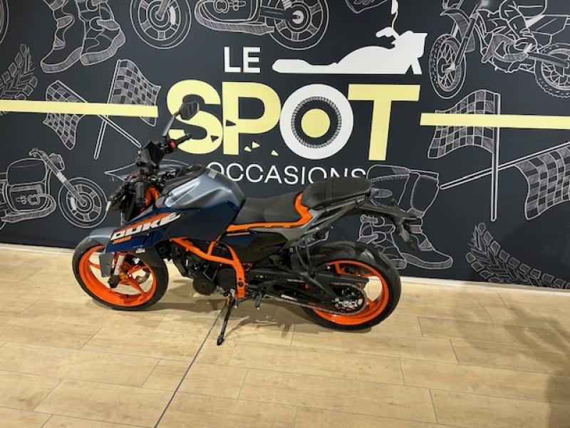 Image KTM Duke Duke 390