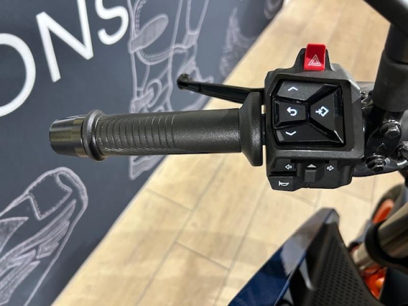 Image KTM Duke Duke 390