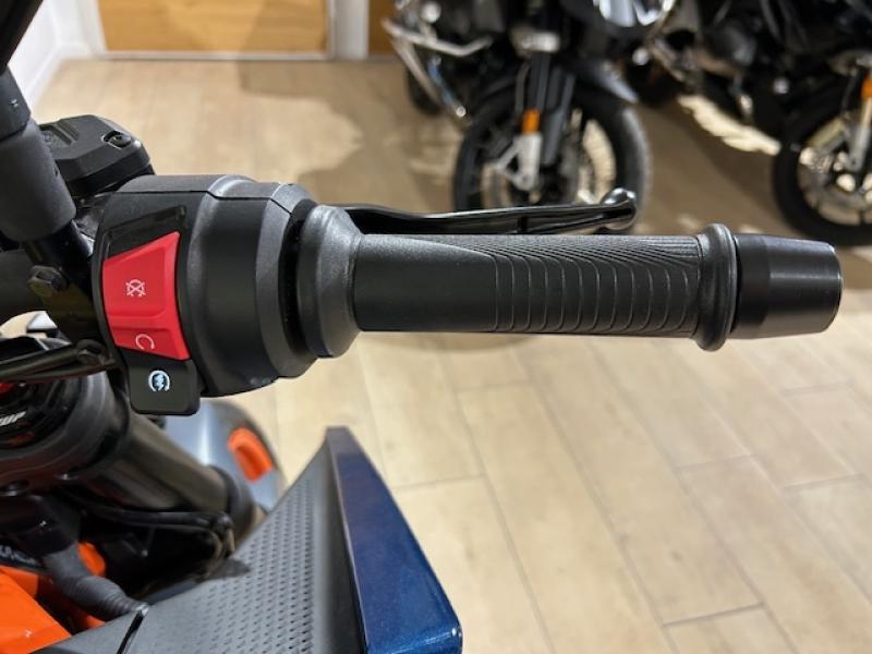 Image KTM Duke Duke 390