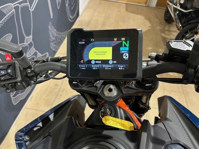 Image KTM Duke Duke 390