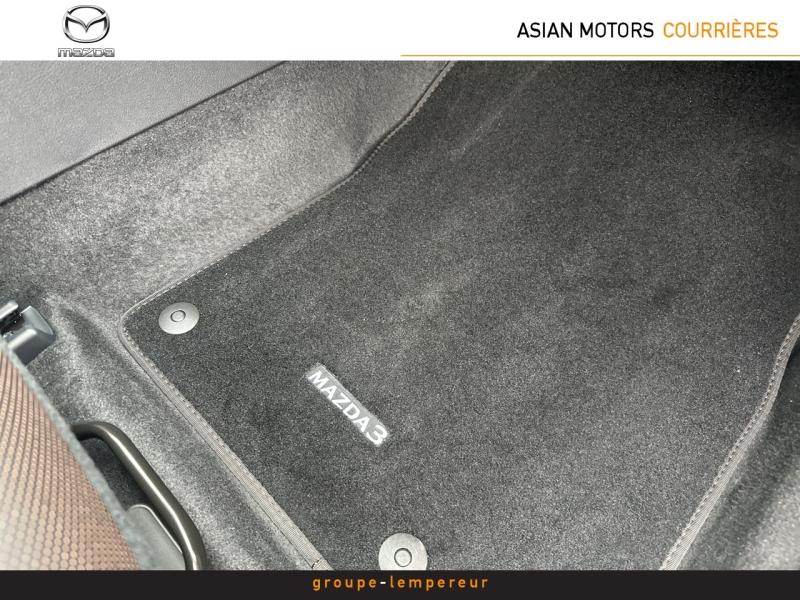 Image MAZDA Mazda 3 Berline 2.0 e-SKYACTIV-X M-Hybrid 186ch Takumi BVA 2025 Euro6e