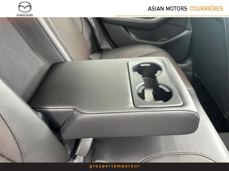 Image MAZDA Mazda 3 Berline 2.0 e-SKYACTIV-X M-Hybrid 186ch Takumi BVA 2025 Euro6e