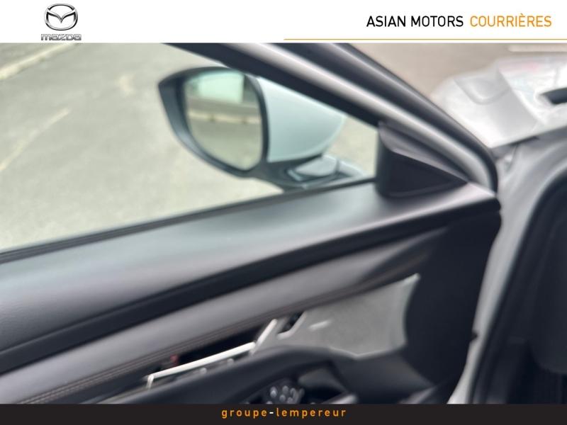Image MAZDA Mazda 3 Berline 2.0 e-SKYACTIV-X M-Hybrid 186ch Takumi BVA 2025 Euro6e