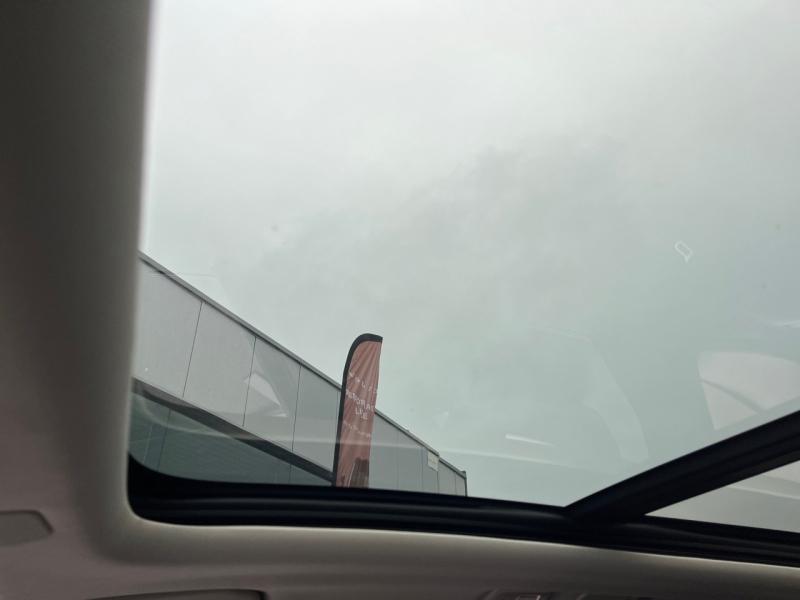 Image VOLVO XC60 T6 Hybride Rechargeable 253 + 145ch Ultra Style Dark Geartronic 8 AWD