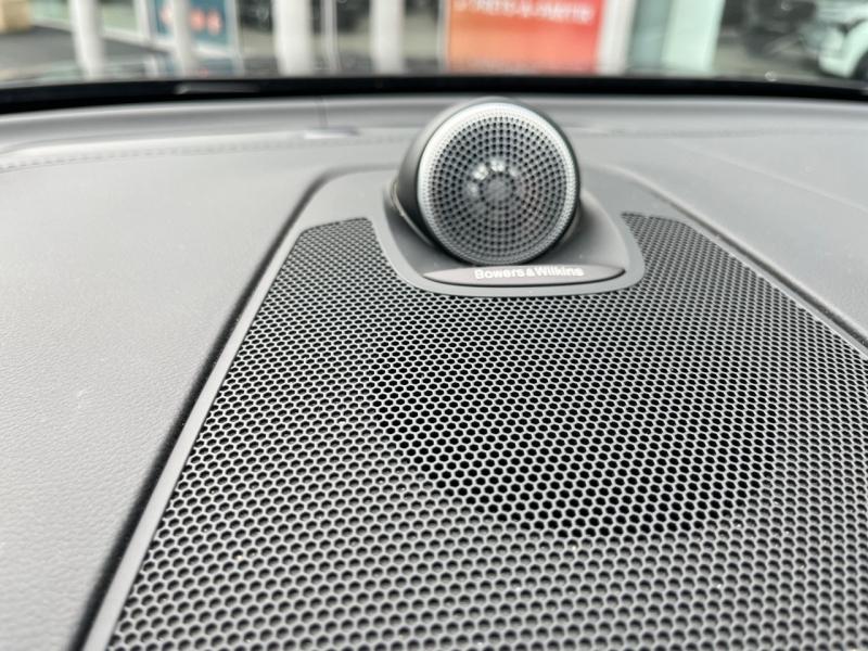 Image VOLVO XC60 T6 Hybride Rechargeable 253 + 145ch Ultra Style Dark Geartronic 8 AWD