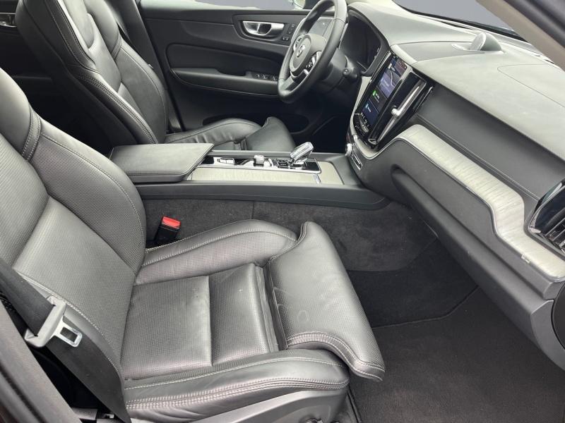 Image VOLVO XC60 T6 Hybride Rechargeable 253 + 145ch Ultra Style Dark Geartronic 8 AWD