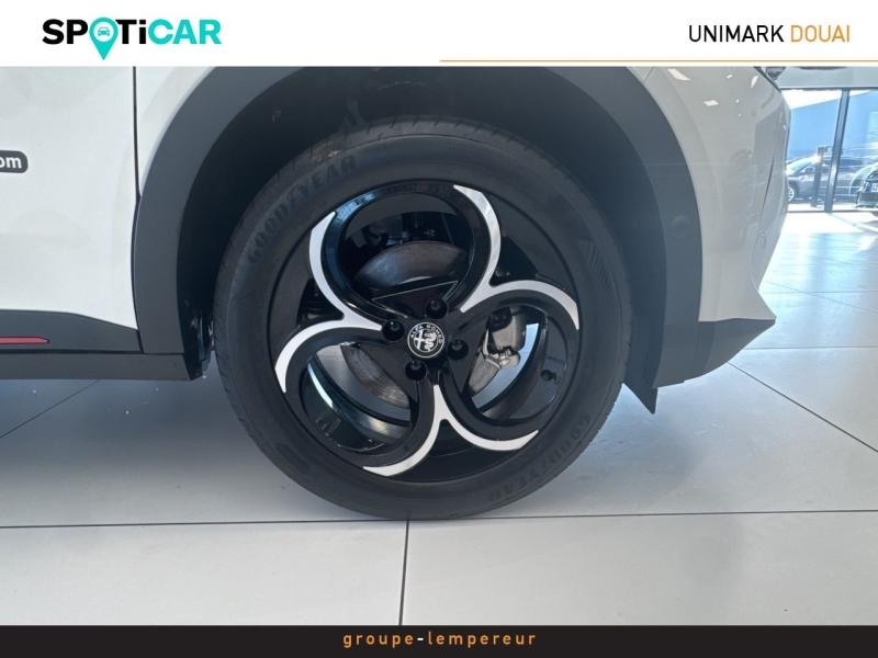 Image ALFA ROMEO Junior 1.2 Ibrida 145ch Speciale e-DCT6