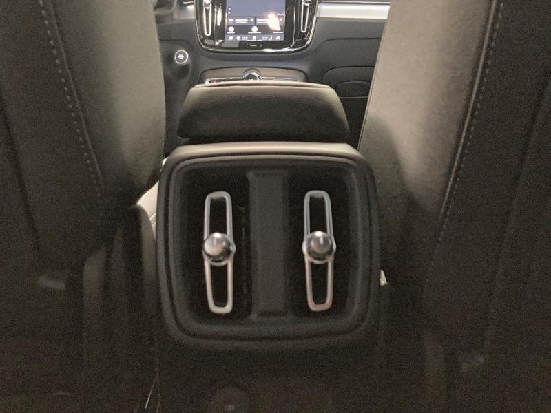Image VOLVO XC40 B3 163ch Black Edition DCT 7