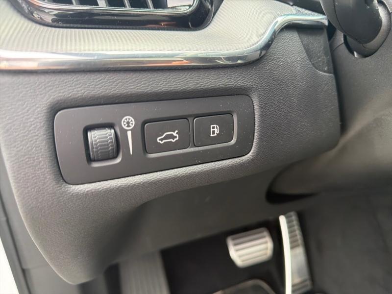 Image VOLVO XC60 T8 AWD Recharge 303 + 87ch R-Design Geartronic