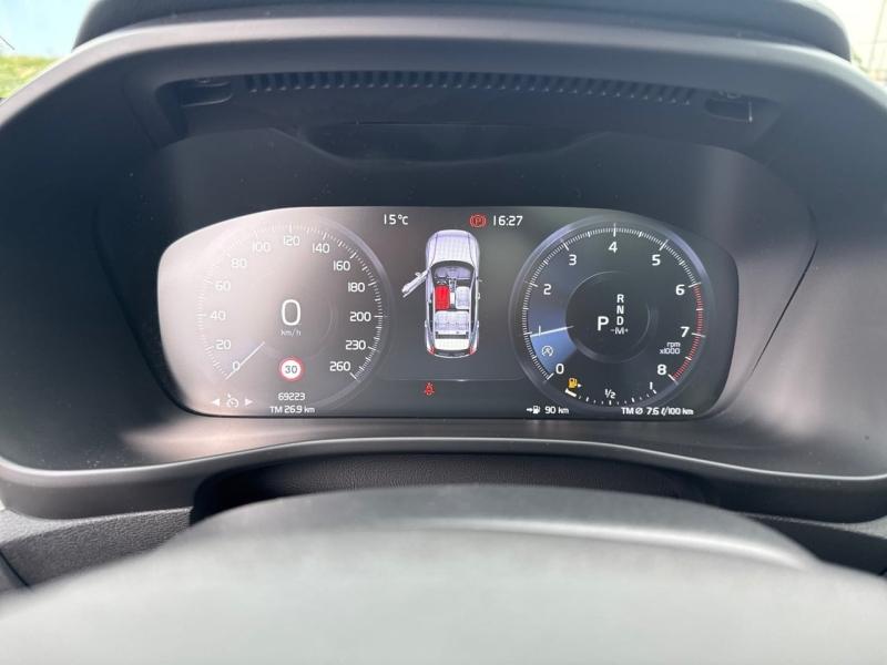 Image VOLVO XC40 T2 129ch Inscription Luxe Geartronic 8