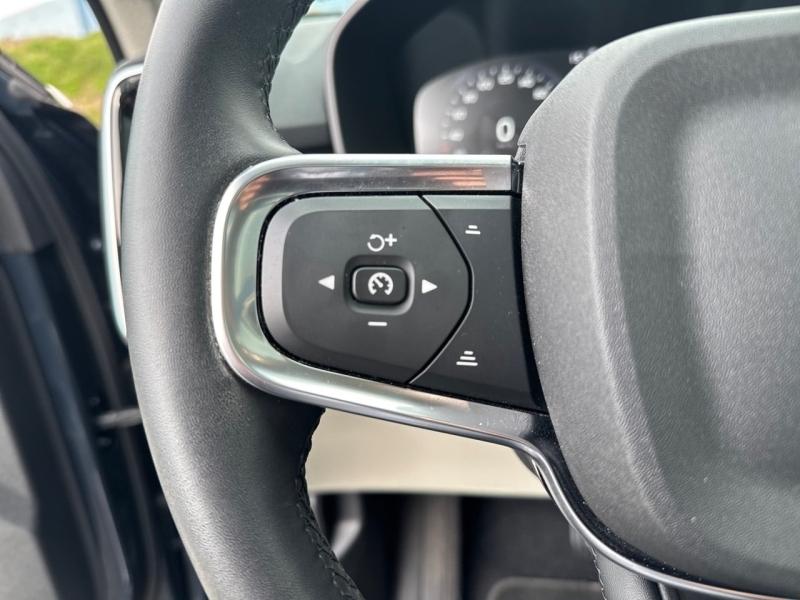 Image VOLVO XC40 T2 129ch Inscription Luxe Geartronic 8
