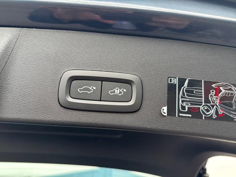 Image VOLVO XC40 T2 129ch Inscription Luxe Geartronic 8