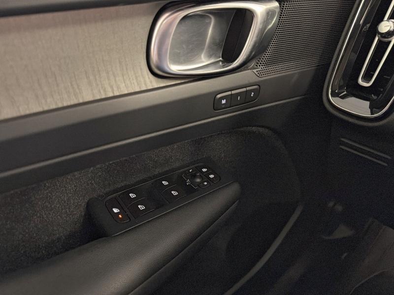 Image VOLVO XC40 D3 AdBlue 150ch Inscription Luxe Geartronic 8