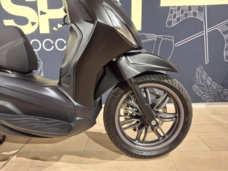 Image PIAGGIO Beverly Beverly 400 HPE ABS-ASR