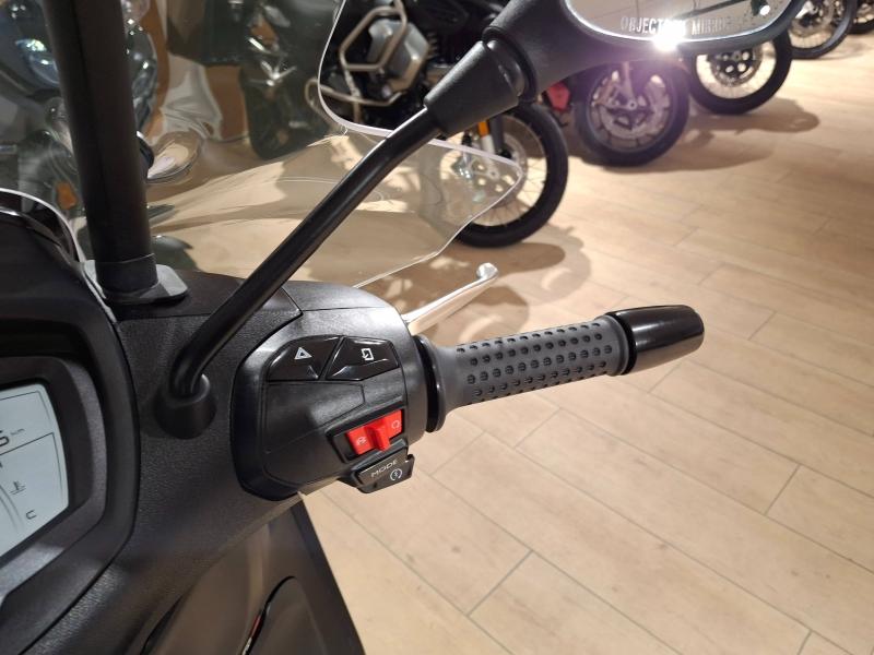 Image PIAGGIO Beverly Beverly 400 HPE ABS-ASR