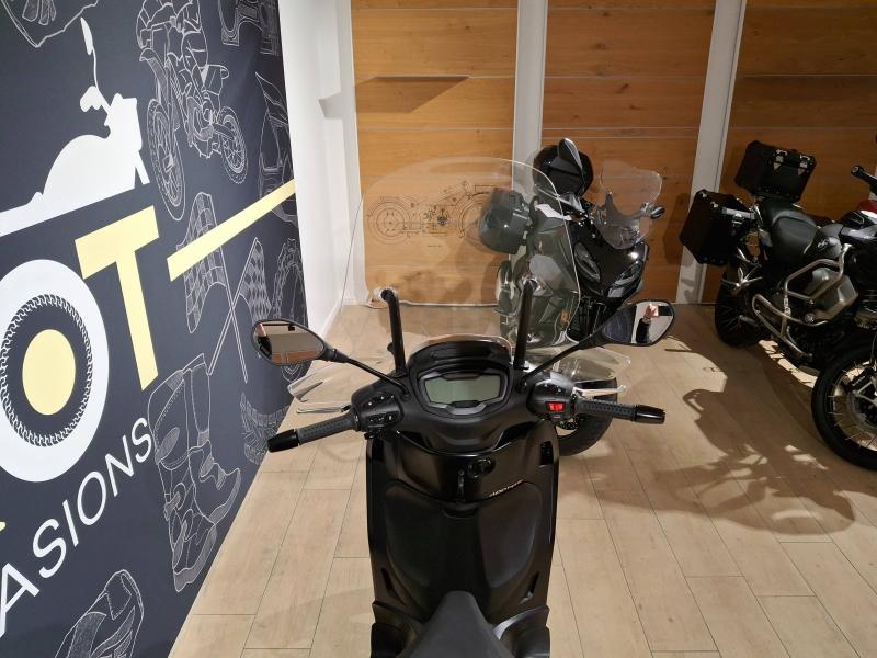 Image PIAGGIO Beverly Beverly 400 HPE ABS-ASR