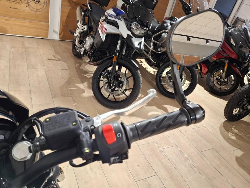 Image MOTO-GUZZI V7 V7 850 Stone Special Edition