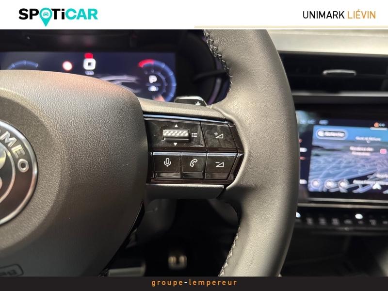 Image ALFA ROMEO Junior 1.2 Ibrida 145ch Speciale e-DCT6