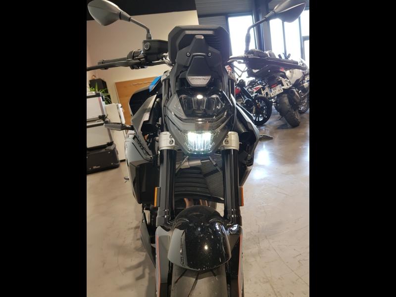 Image BMW F F 900 R 2025