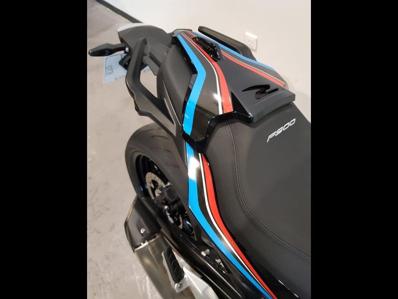 Image BMW F F 900 R 2025