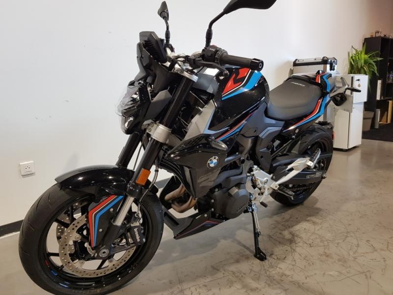 Image BMW F F 900 R 2025
