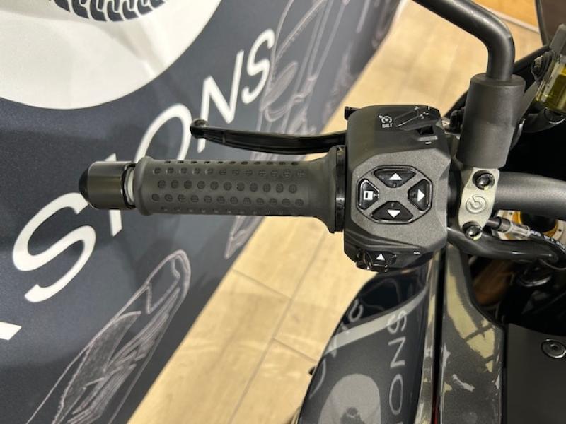 Image MOTO-GUZZI V100 Mandello V100 Mandello S 1000