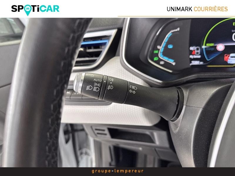 Image RENAULT Clio 1.6 E-Tech 140ch Première Edition