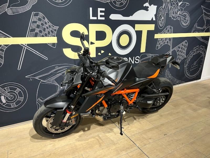 Image KTM Super Duke Super Duke 1390 R 2025