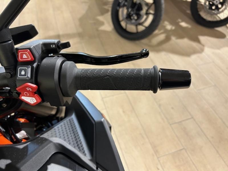 Image KTM Super Duke Super Duke 1390 R 2025