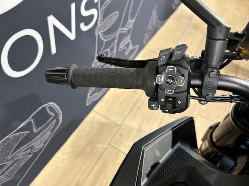 Image KTM Super Duke Super Duke 1390 R 2025