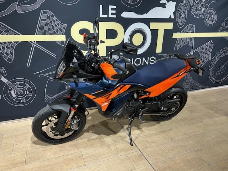 Image KTM SMT 890 SMT