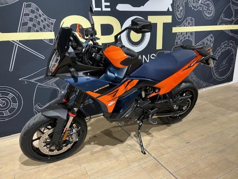 Image KTM SMT 890 SMT