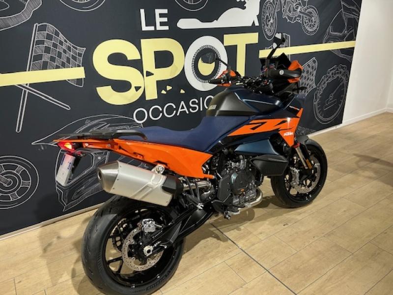 Image KTM SMT 890 SMT