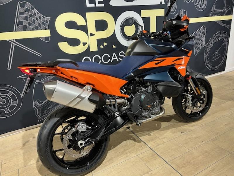 Image KTM SMT 890 SMT