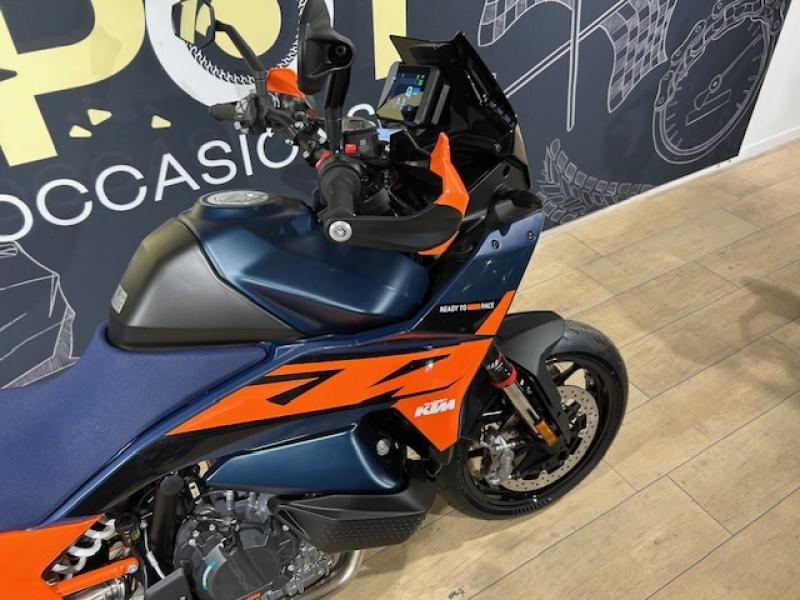 Image KTM SMT 890 SMT