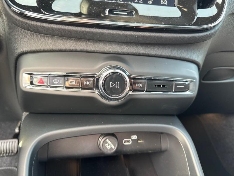 Image VOLVO XC40 B3 163ch Black Edition DCT 7