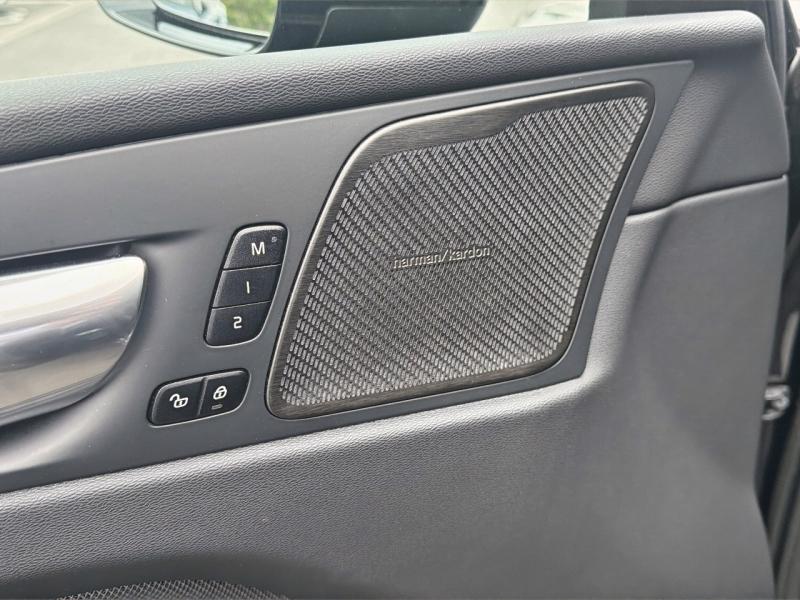 Image VOLVO XC60 T6 AWD 253 + 145ch Utimate Style Dark Geartronic