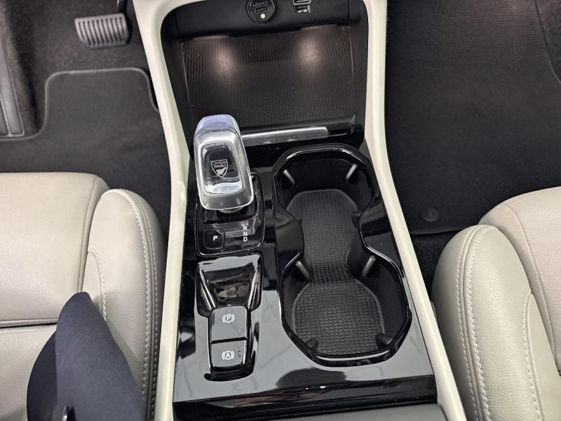 Image VOLVO XC40 T3 163ch Inscription Luxe Geatronic 8