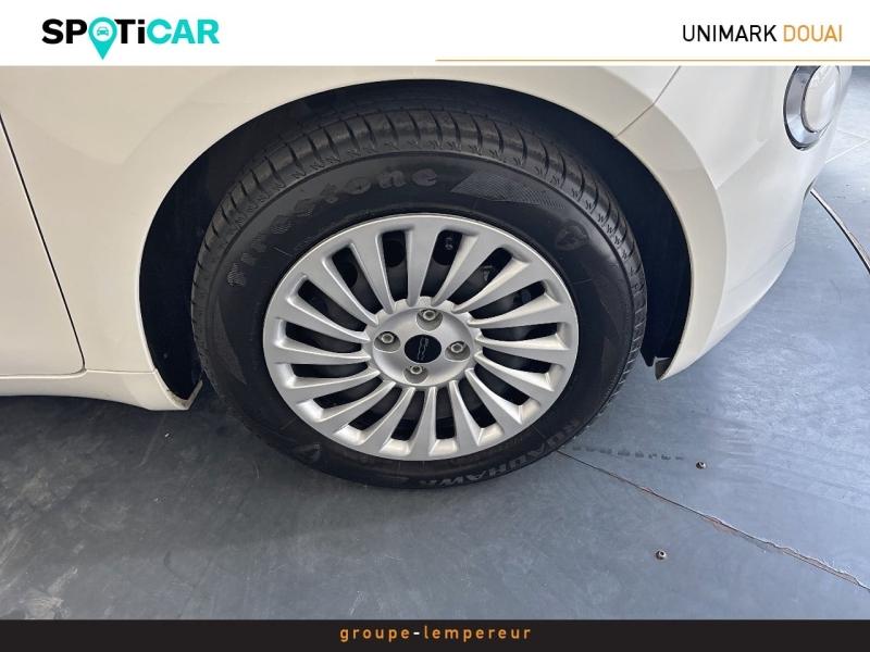 Image FIAT 500 e 95ch Action