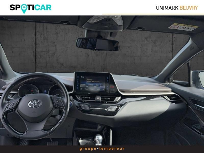 Image TOYOTA C-HR 122h Distinctive 2WD E-CVT