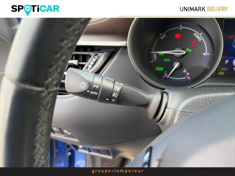 Image TOYOTA C-HR 122h Distinctive 2WD E-CVT