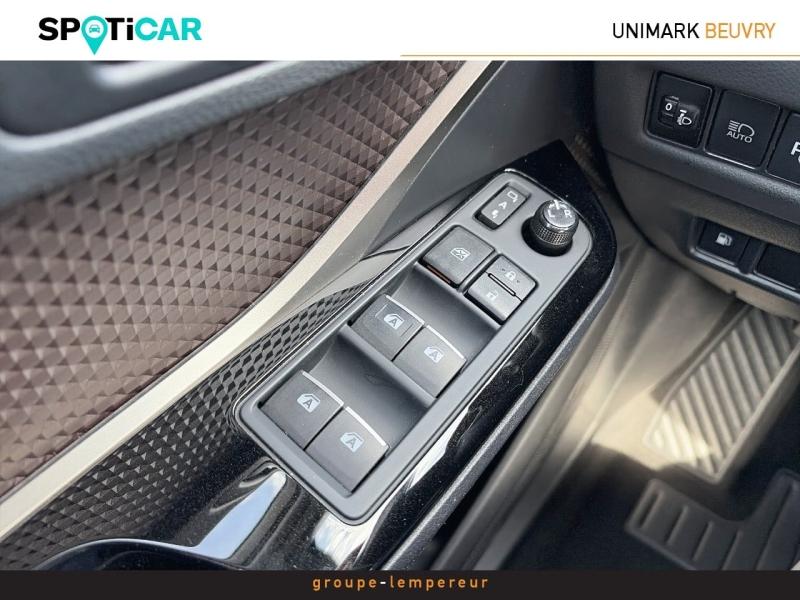 Image TOYOTA C-HR 122h Distinctive 2WD E-CVT