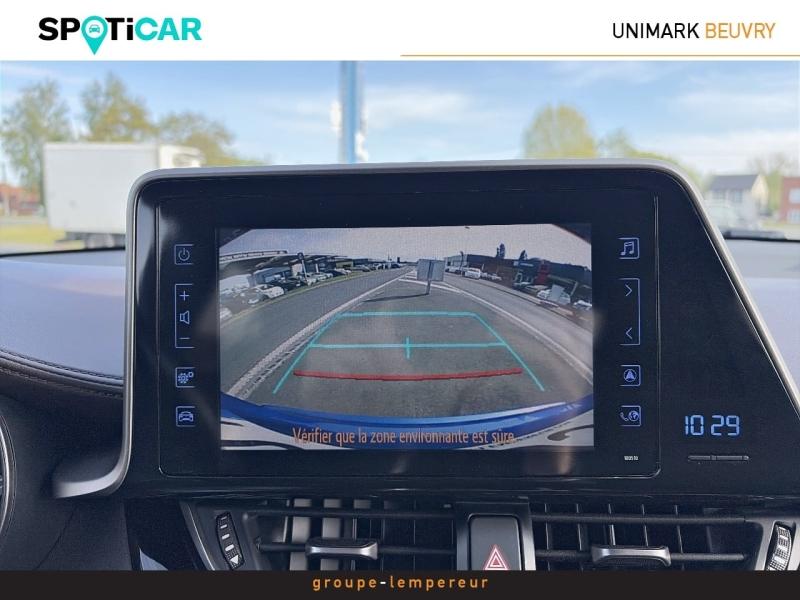 Image TOYOTA C-HR 122h Distinctive 2WD E-CVT