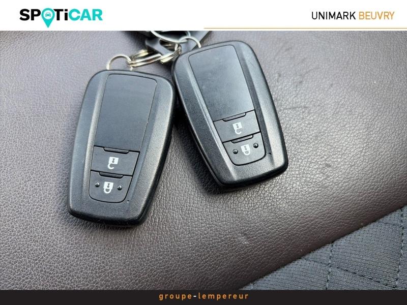 Image TOYOTA C-HR 122h Distinctive 2WD E-CVT