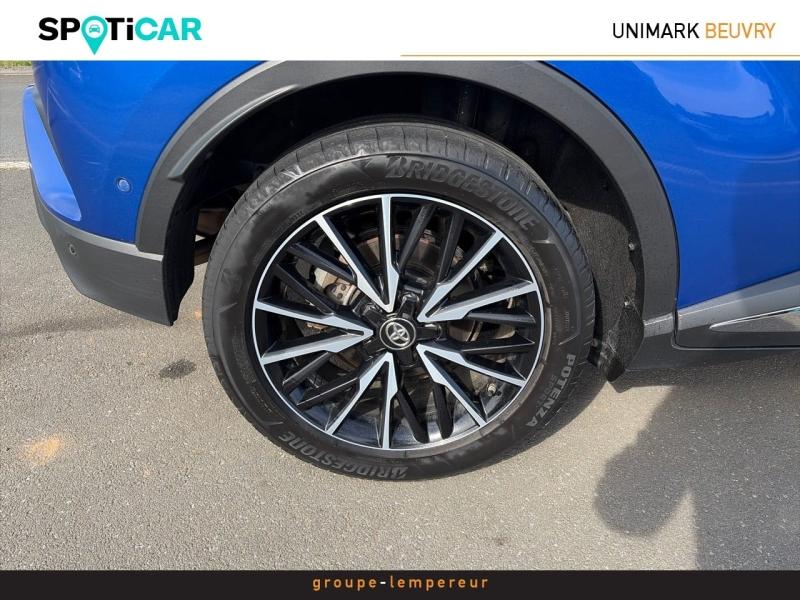 Image TOYOTA C-HR 122h Distinctive 2WD E-CVT