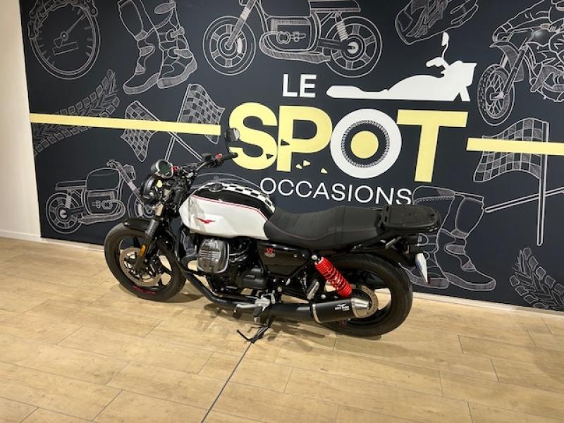 Image MOTO-GUZZI V7 V7 850 Stone Ten